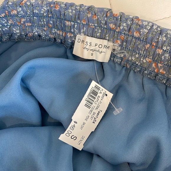 Floral Print Skirt with Lining by Dress Forum NWT - Picture 3 of 4